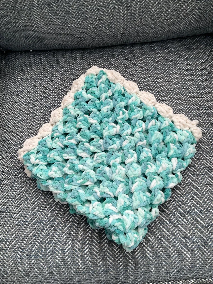 Car seat blanket 9.50 - Image 3