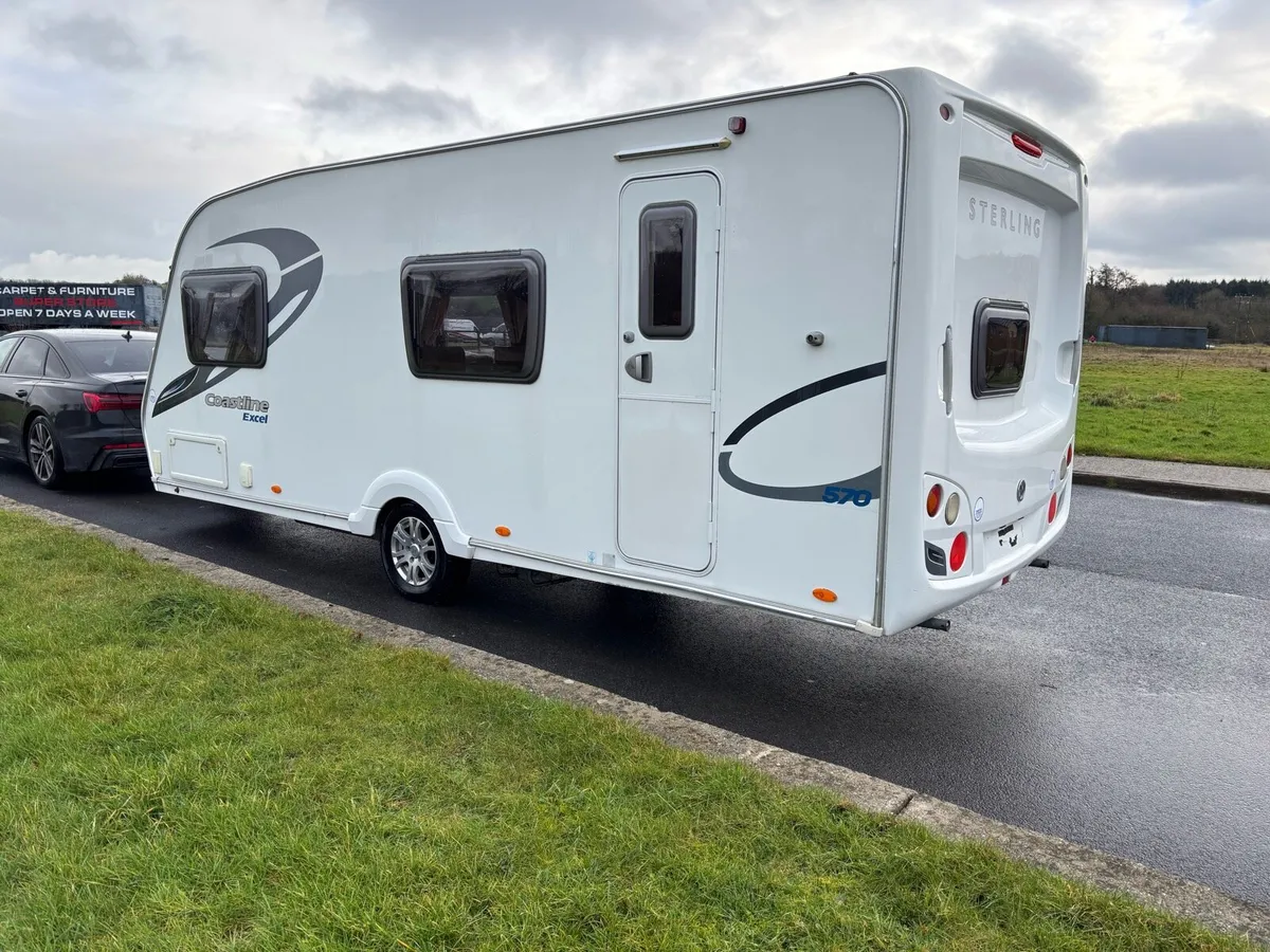 Swift coastline 6berth fixed bunk beds - Image 2