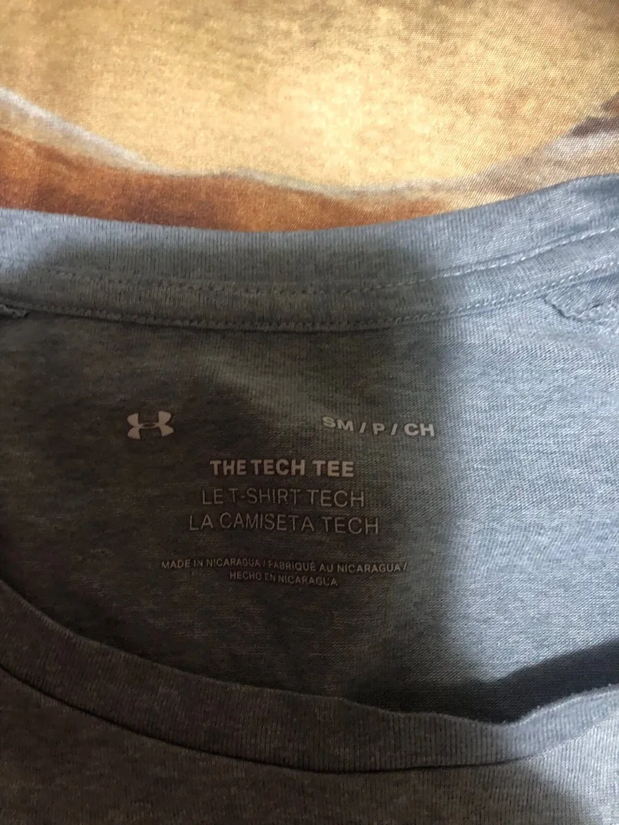 Mens / Boys under armour teeshirt size S €5 - Image 3