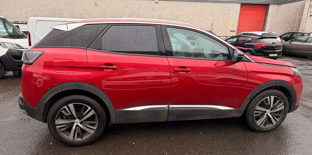 2022 Peugeot 3008 AUTOMATIC LOW KLM’s A - Image 3