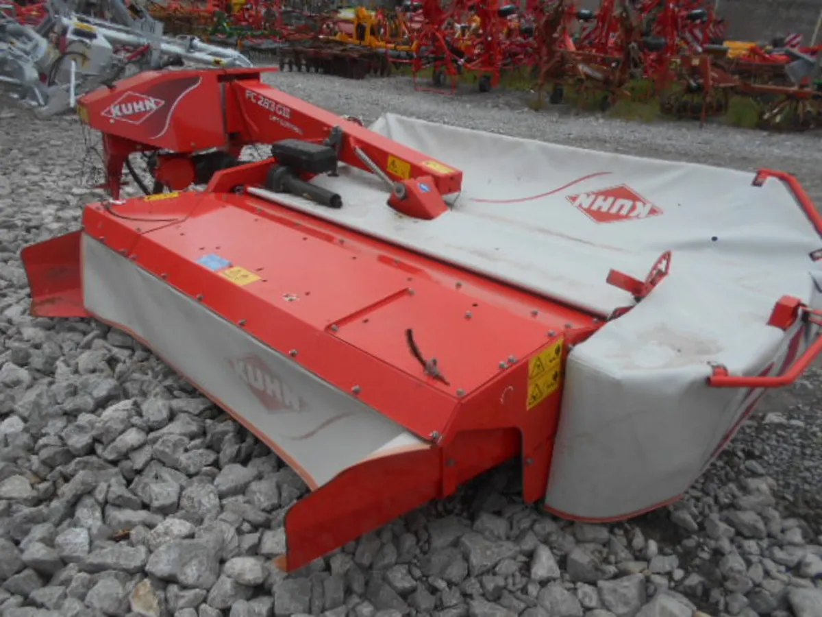 KUHN 283GII, 9' MOWER CONDITIONER - Image 4
