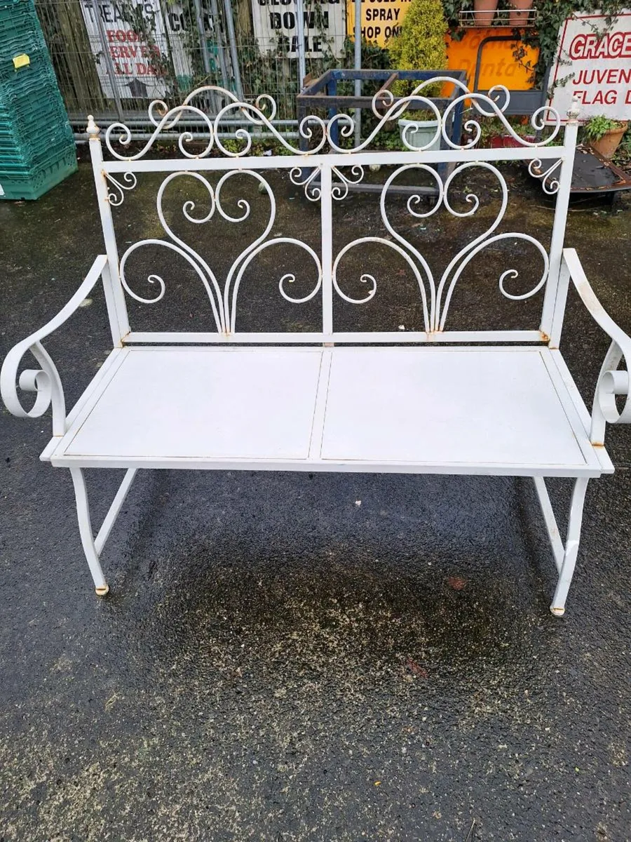 Metal garden bench - Image 1