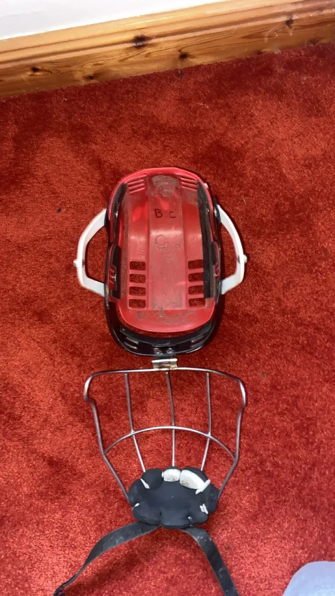 Cooper hurling helmet with faceguard - Image 4
