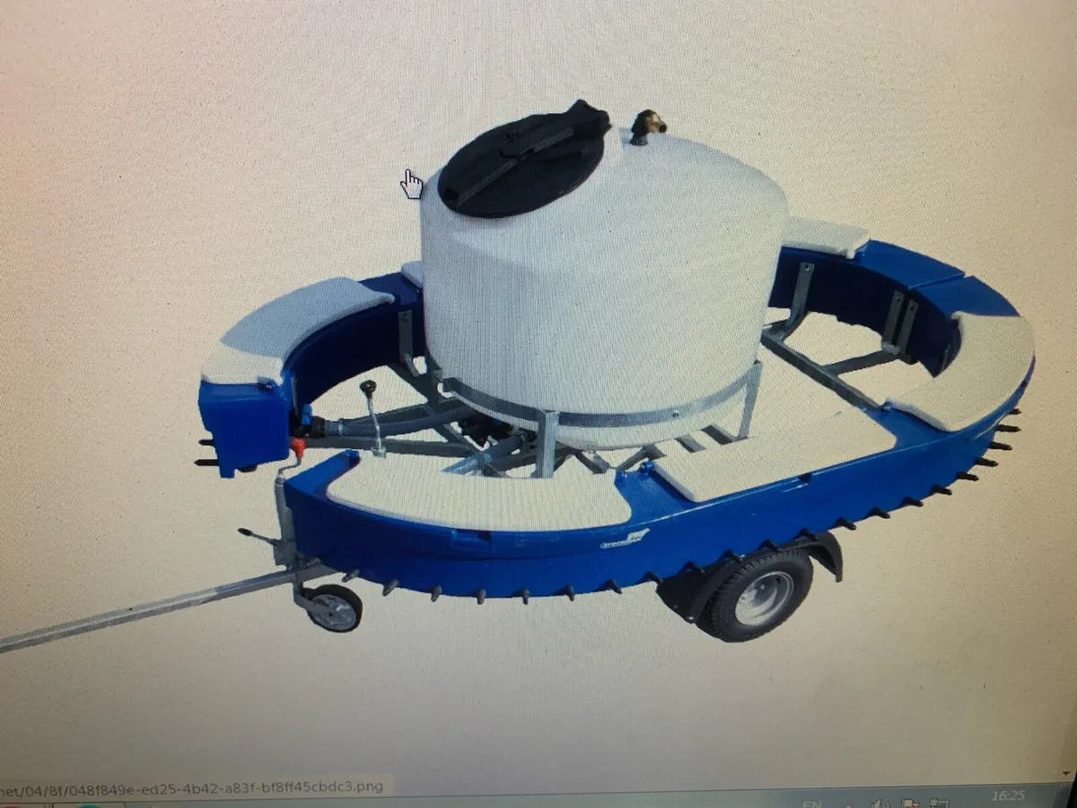 Calf feeder, hay feeder, penning - Image 1