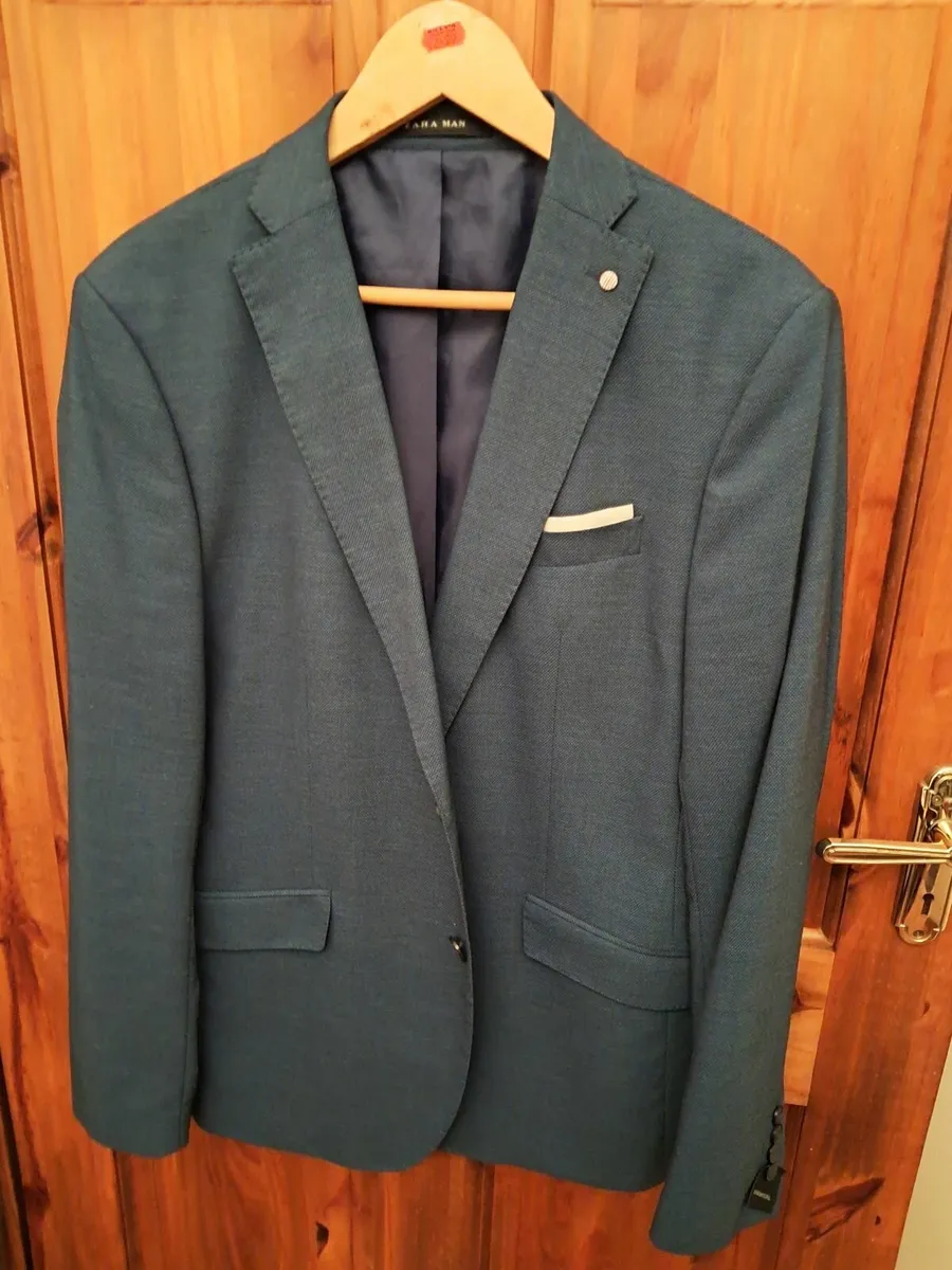 Men's Two Piece Suit - Image 1