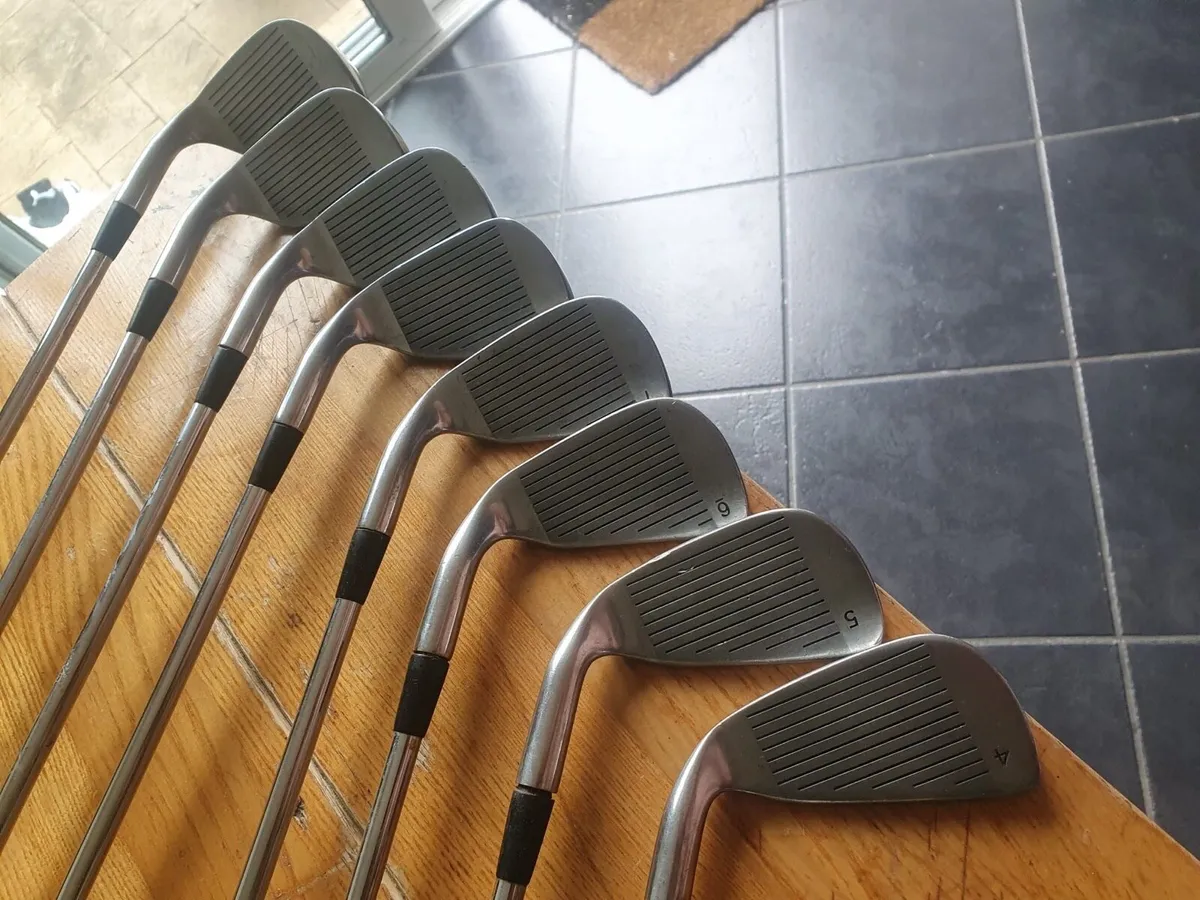 Golf Irons and Stand Bag - Image 2