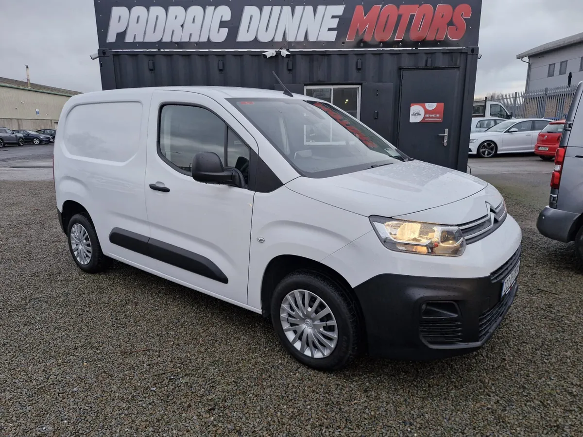 222 Citroen Berlingo High Spec - Image 2