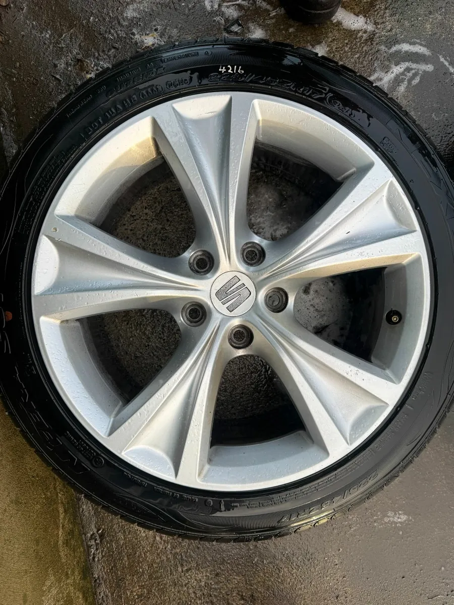 2023 SEAT LEON 17" ALLOY WHEELS - Image 3