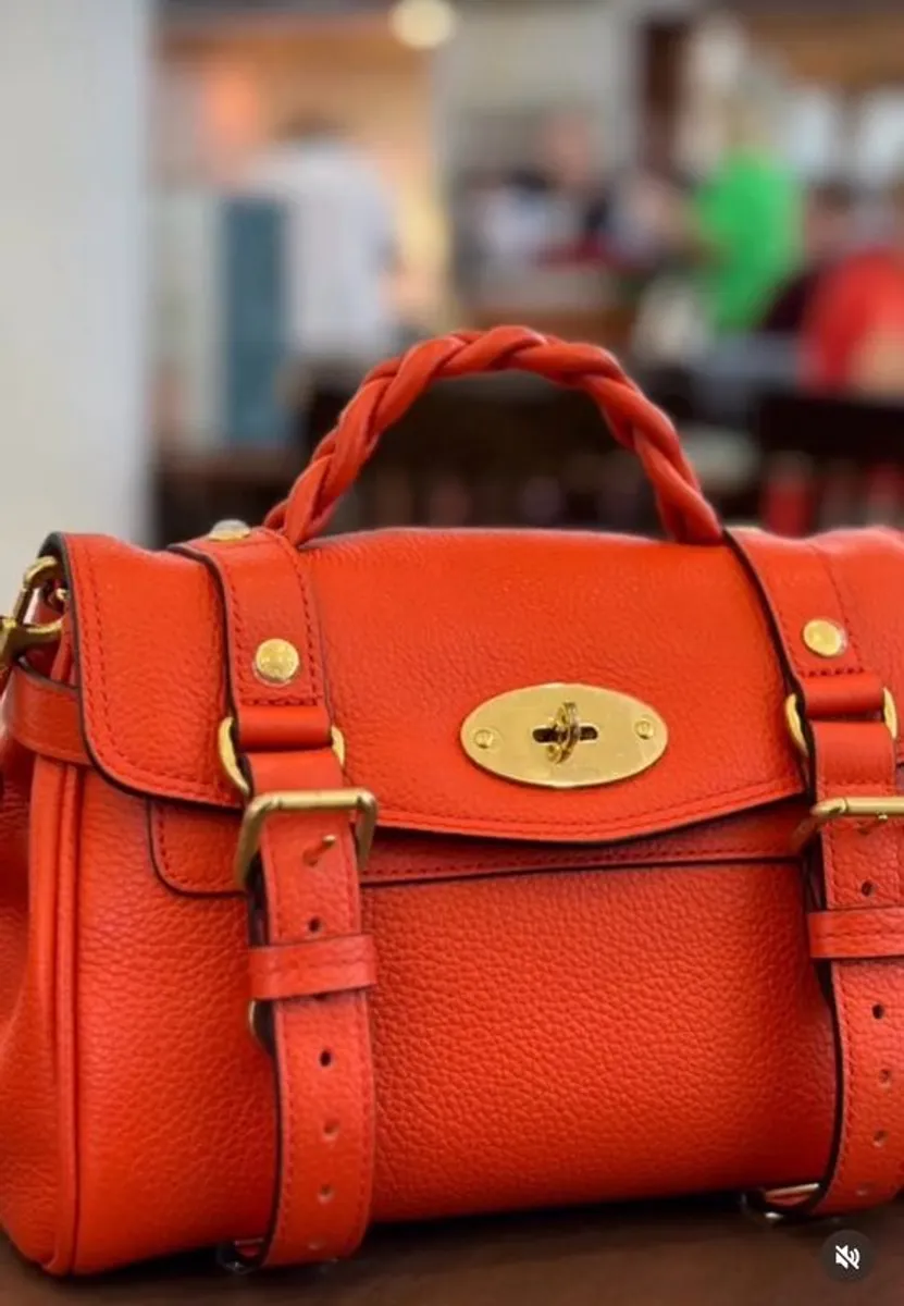 Mulberry Mini Alexa Bag in Coral Orange - Image 3