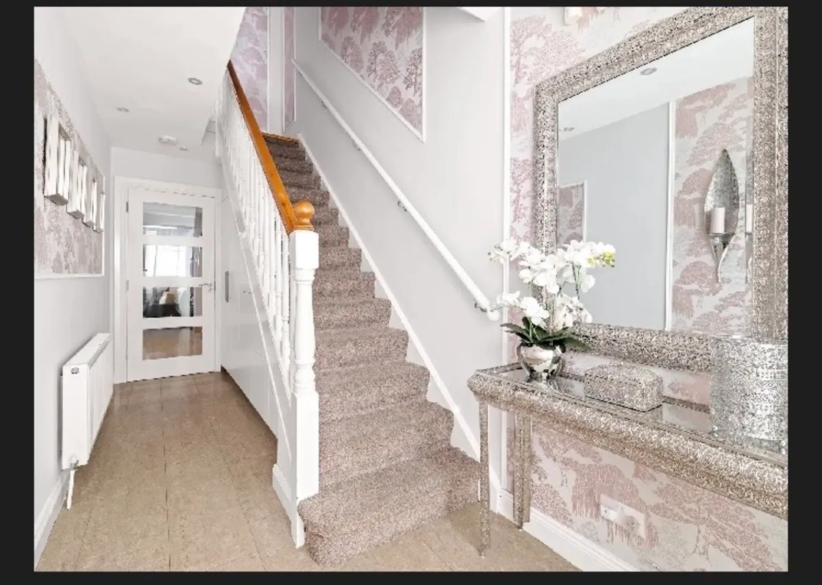 Hall table and mirror set - Image 1