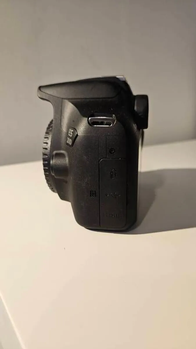 canon eos 2000D with 18-55mm, 50mm and 24mm lenses - Image 3