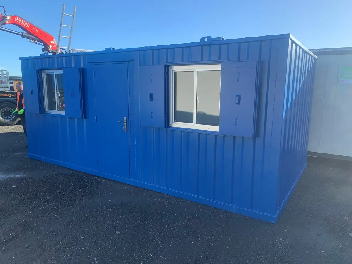 20' x 10' AV Cabins For Rent - Image 4