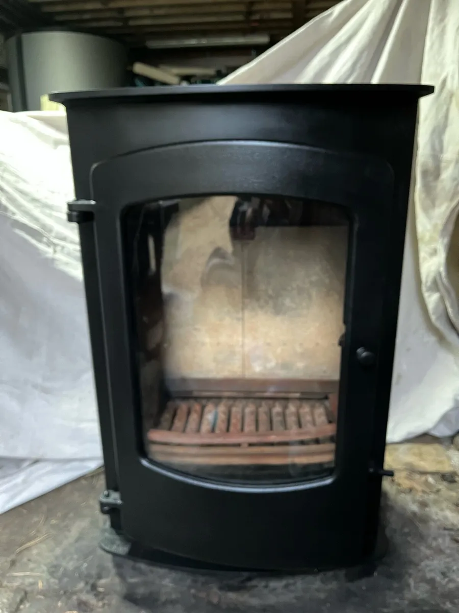 Charnwood Cove 3 stove - Image 1