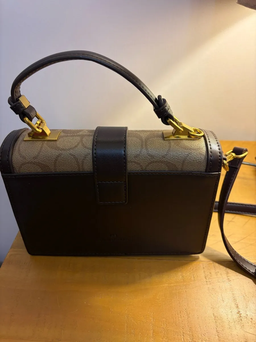 CHRISBELLA hand bag - Image 4