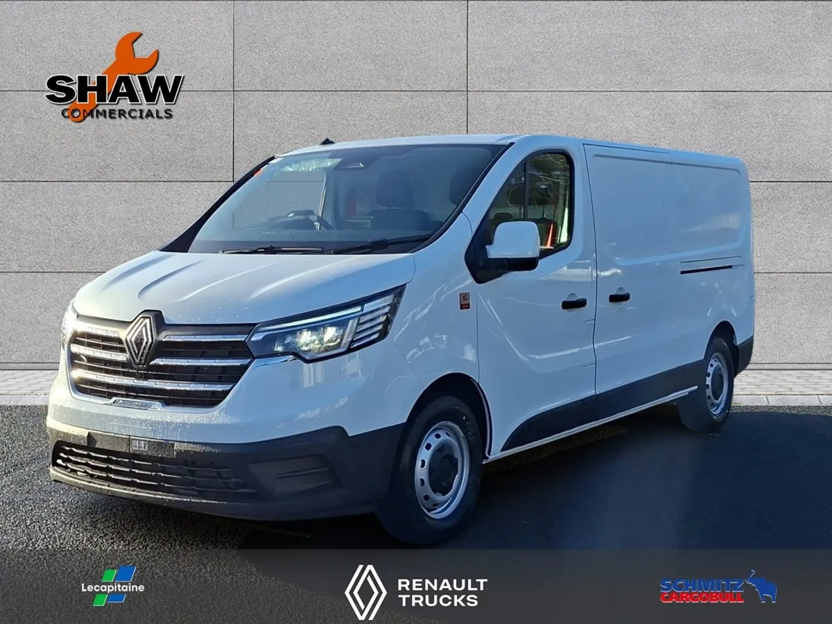 Renault Trafic Red Edition White - Ready for 261 - Image 1