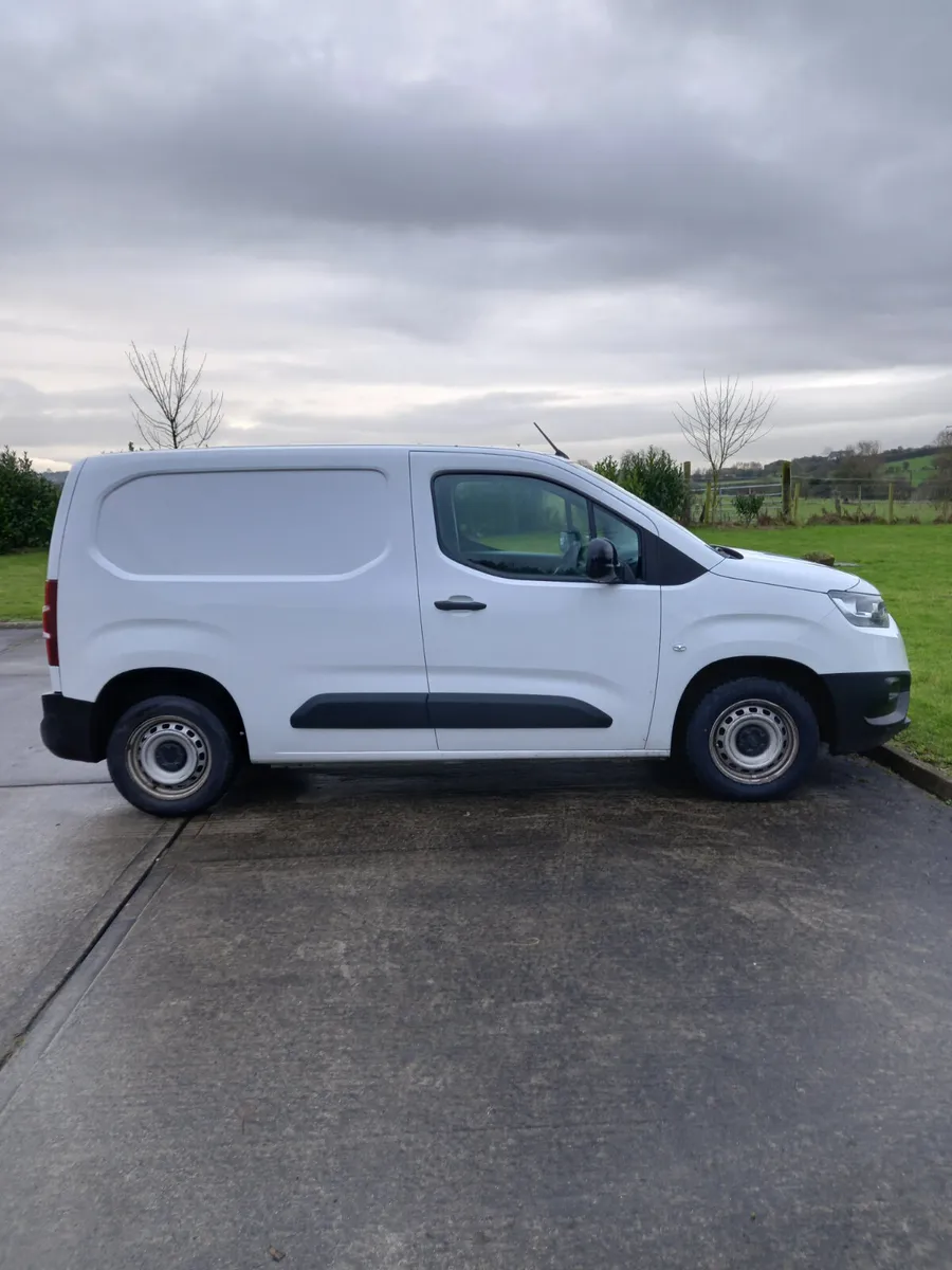 2024 Toyota Proace 1.5 Diesel - Image 1