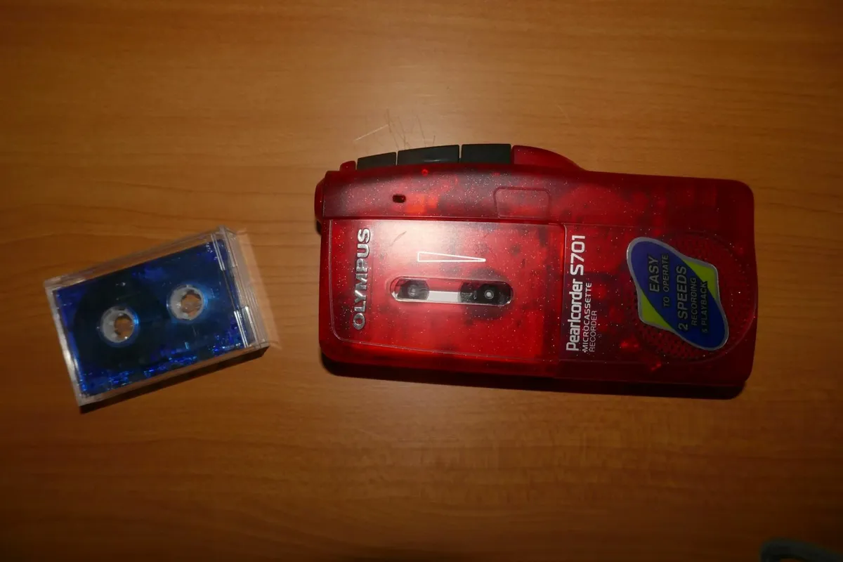 Olympus Pearlcorder S701 Microcassette Recorder.