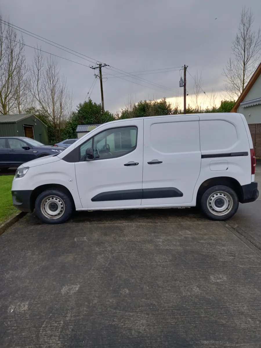 2024 Toyota Proace 1.5 Diesel - Image 4
