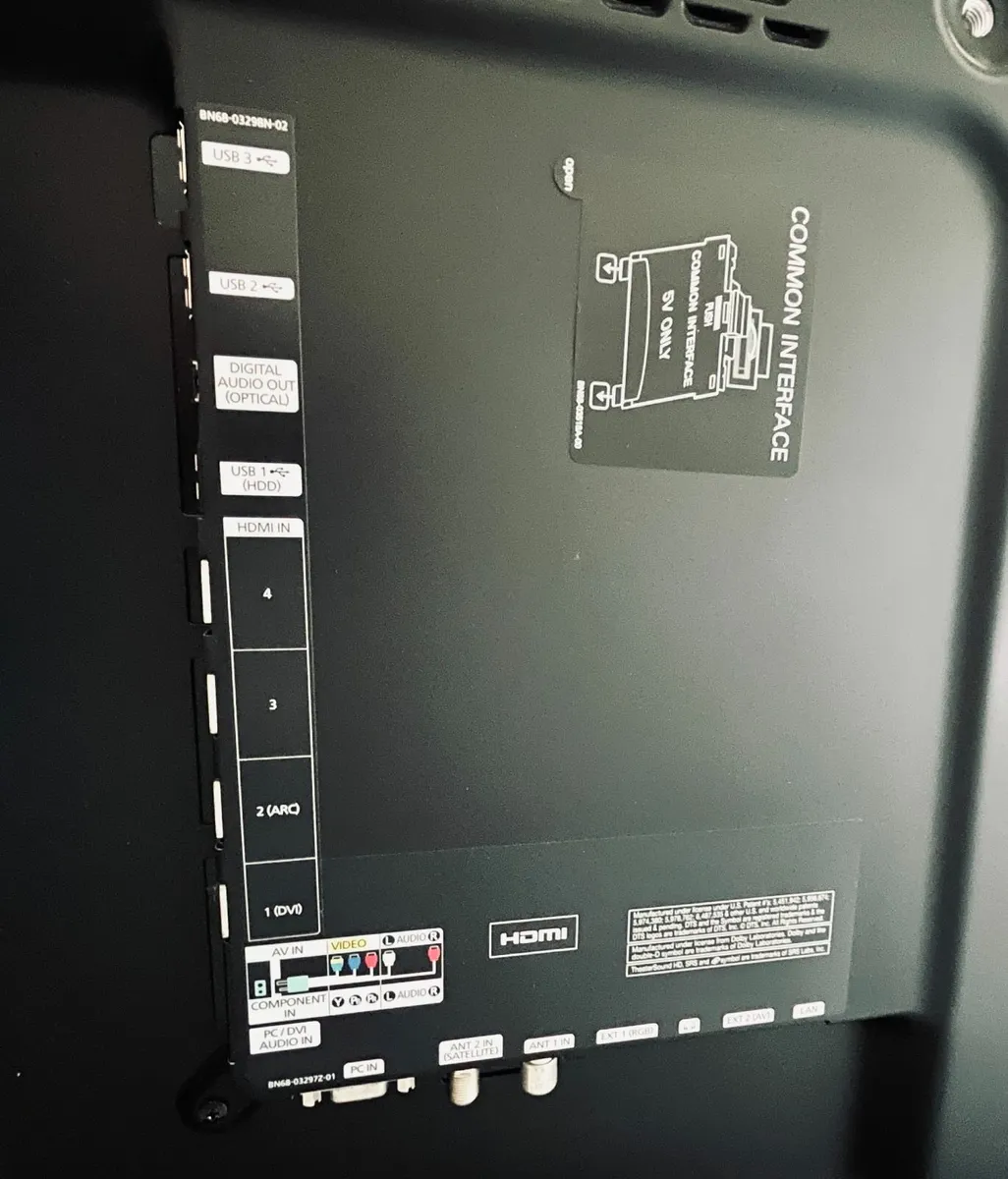 Samsung TV and black glass TV stand - Image 3