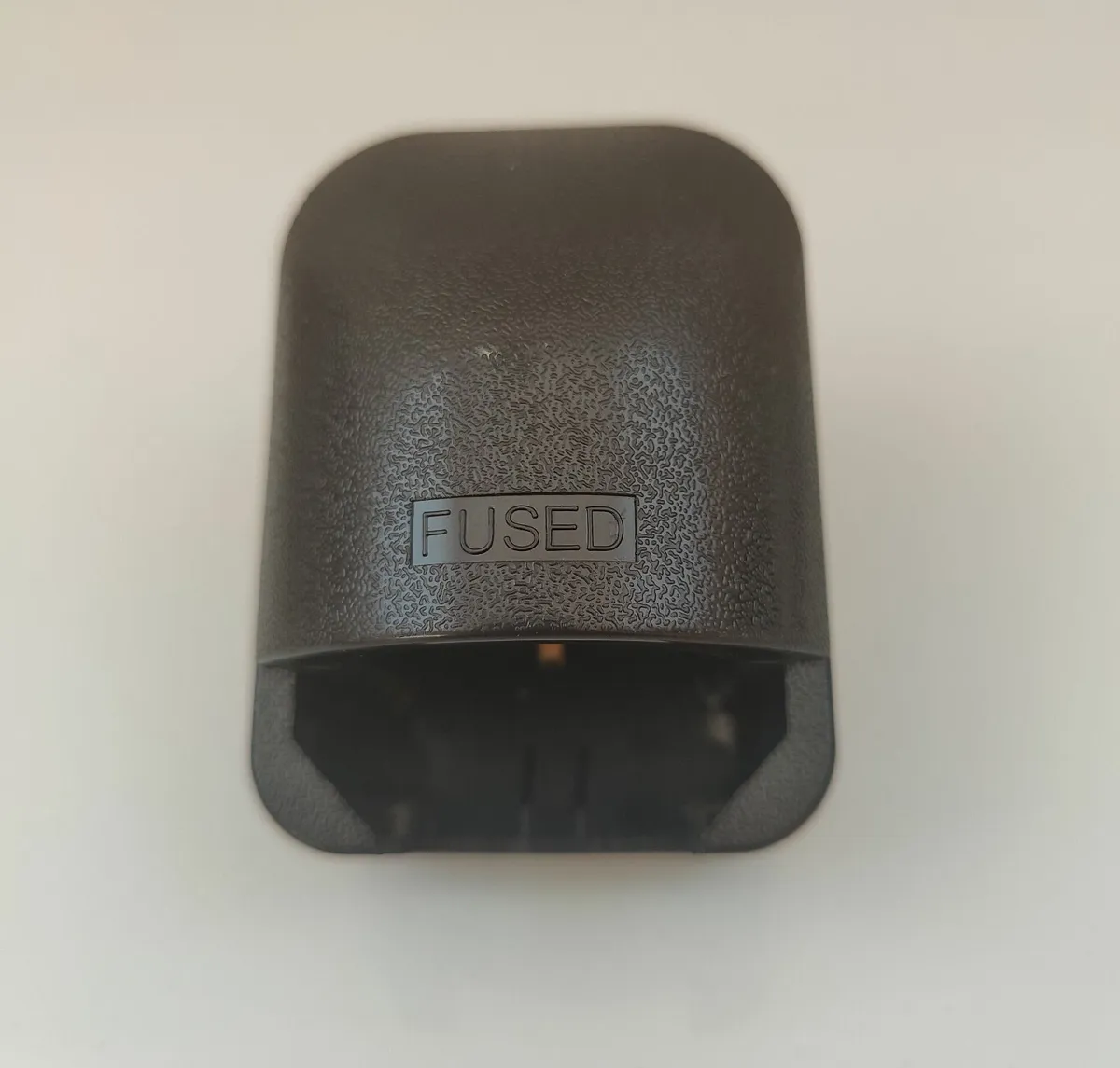 🔌 EU to UK Plug Converter – Travel Adapter - Image 2