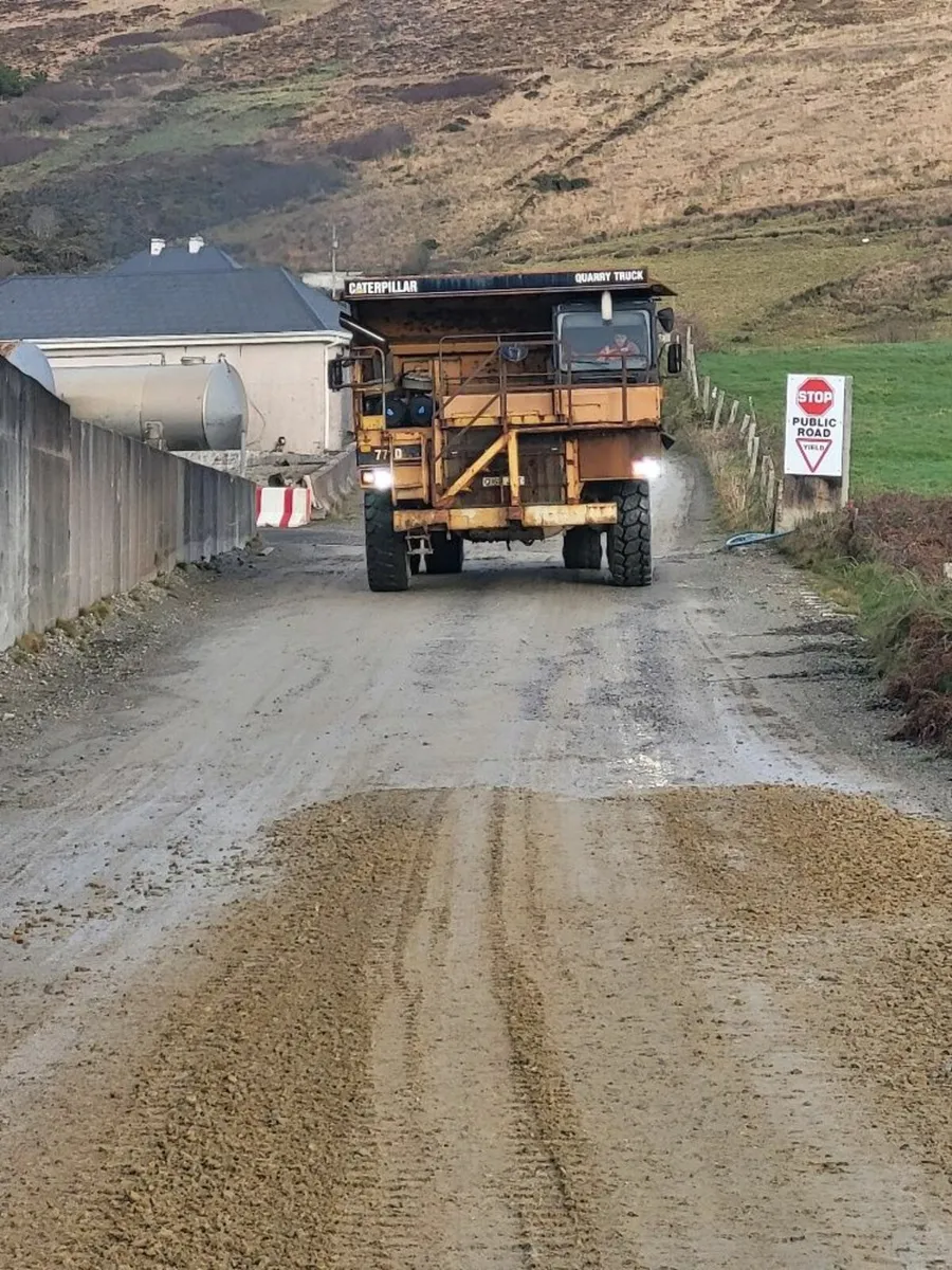 CAT 771D Dumptruck - Image 2