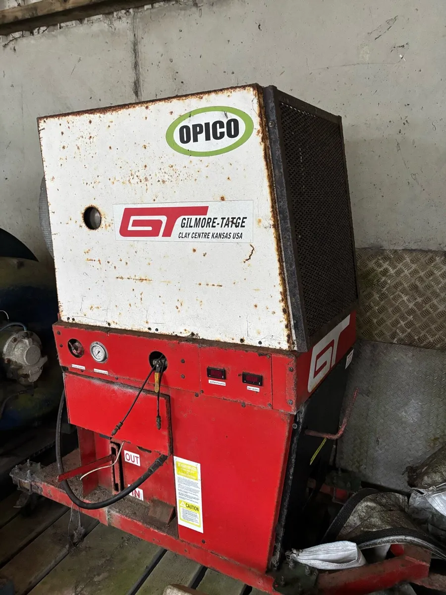Grain dryer unit