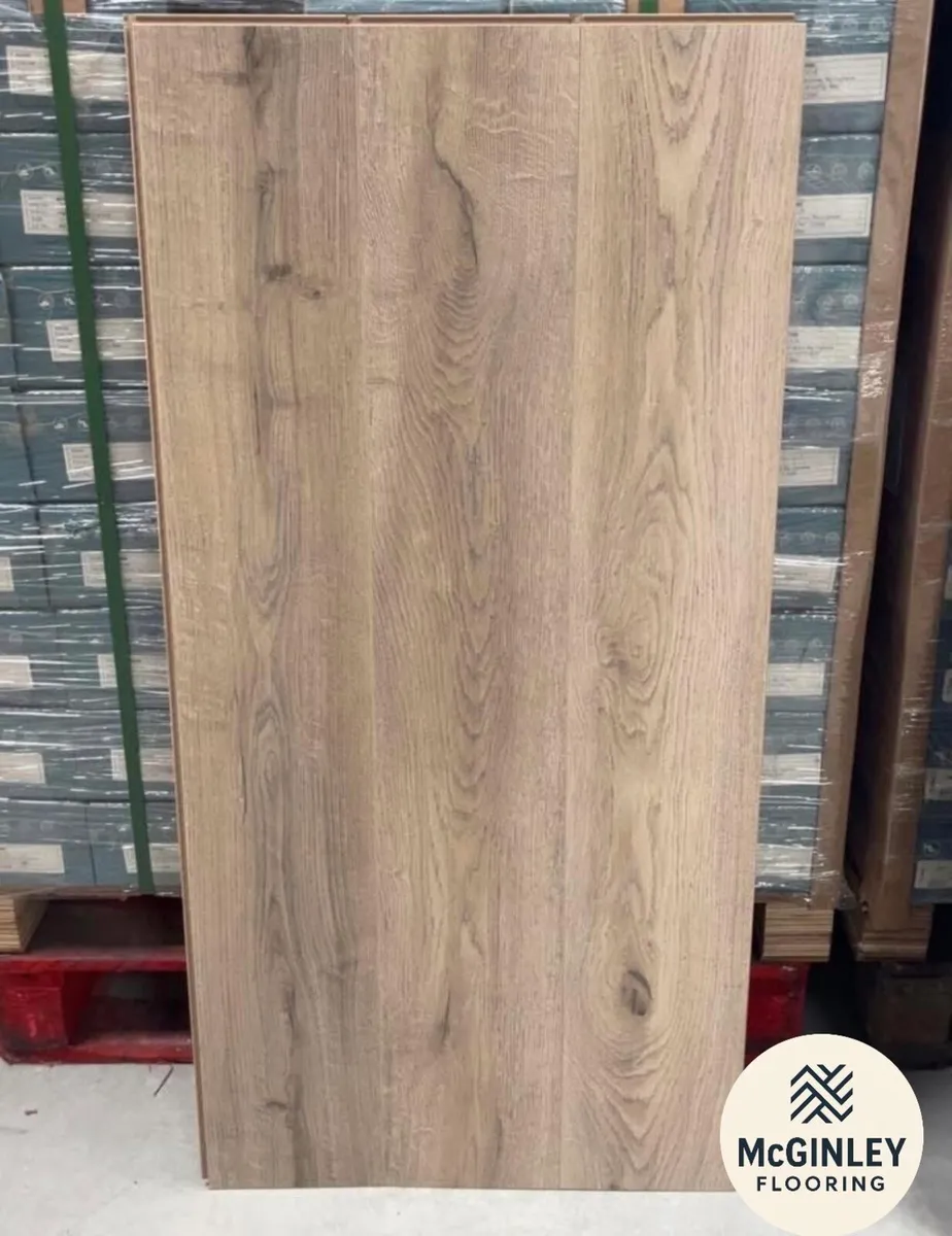 New 8mm Laminated Flooring FREE DELIVERY - Image 3