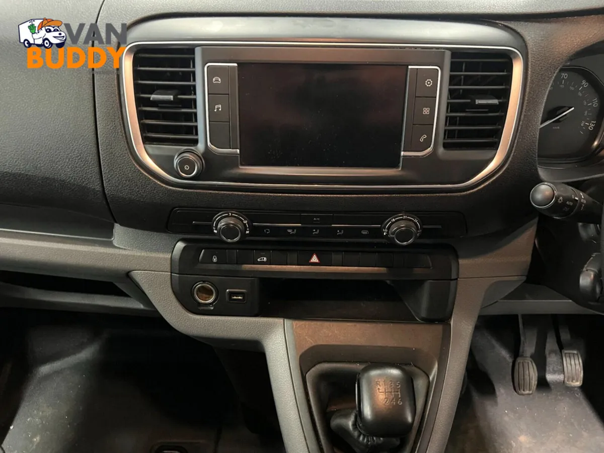 2022 Vauxhall Vivaro Panel Van - Image 4