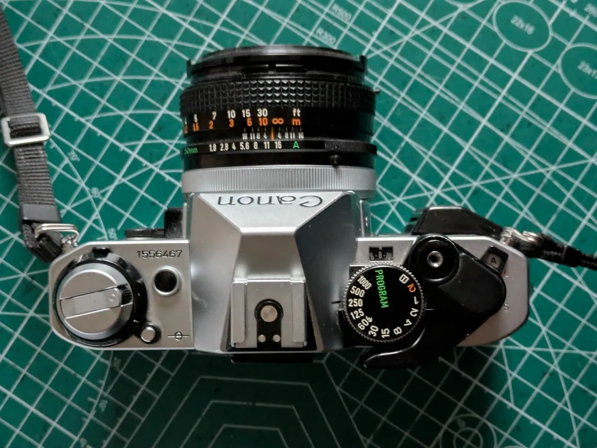 🎞️ Canon AE-1 Program+motor drive grip + 50/1.8 - Image 4