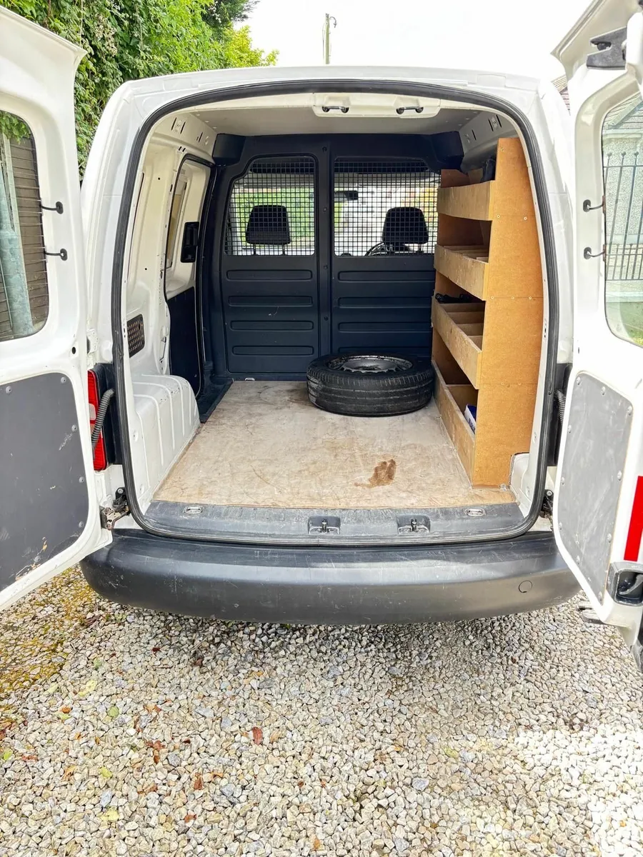 Volkswagen Caddy 2014 - Image 3