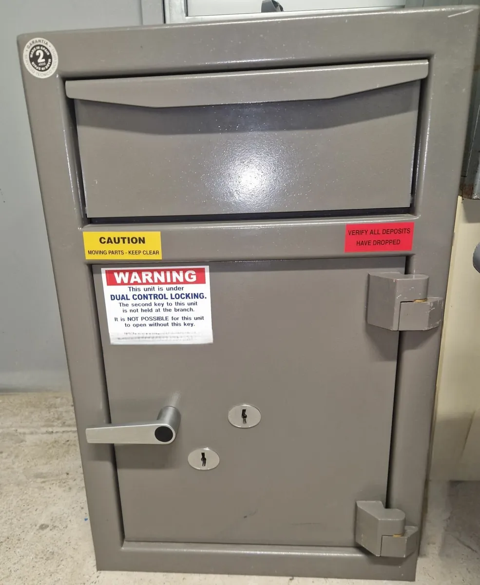 Safe - Cash Deposit Safe - Image 2
