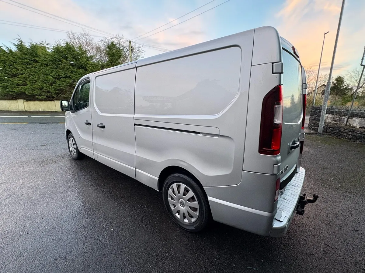 Vauxhall Vivaro Sport - Image 3