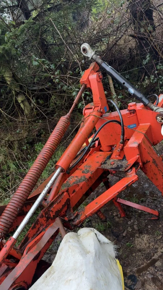 Kuhn 8 foot conditioner - Image 3