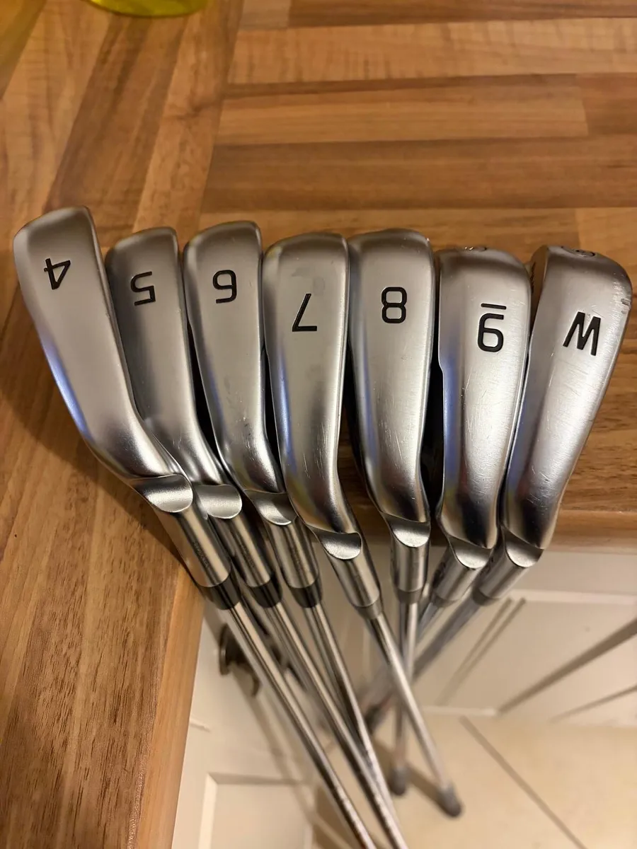 Golf Irons - Image 1