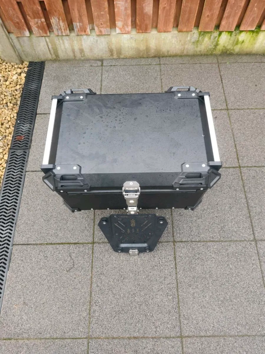 Motorcycle box - Image 2