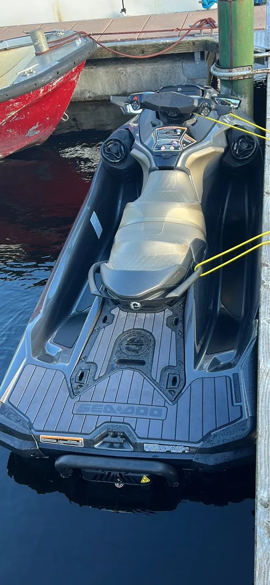 Jet ski SEADOO GTX 300bhp 2022 - Image 4