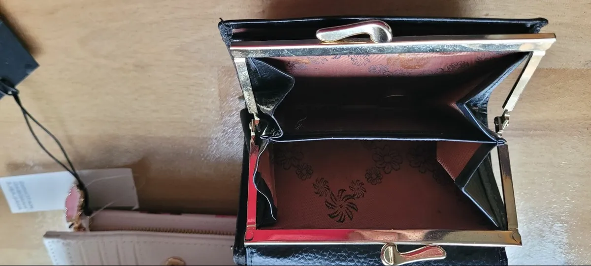 Ladies wallets - Image 3