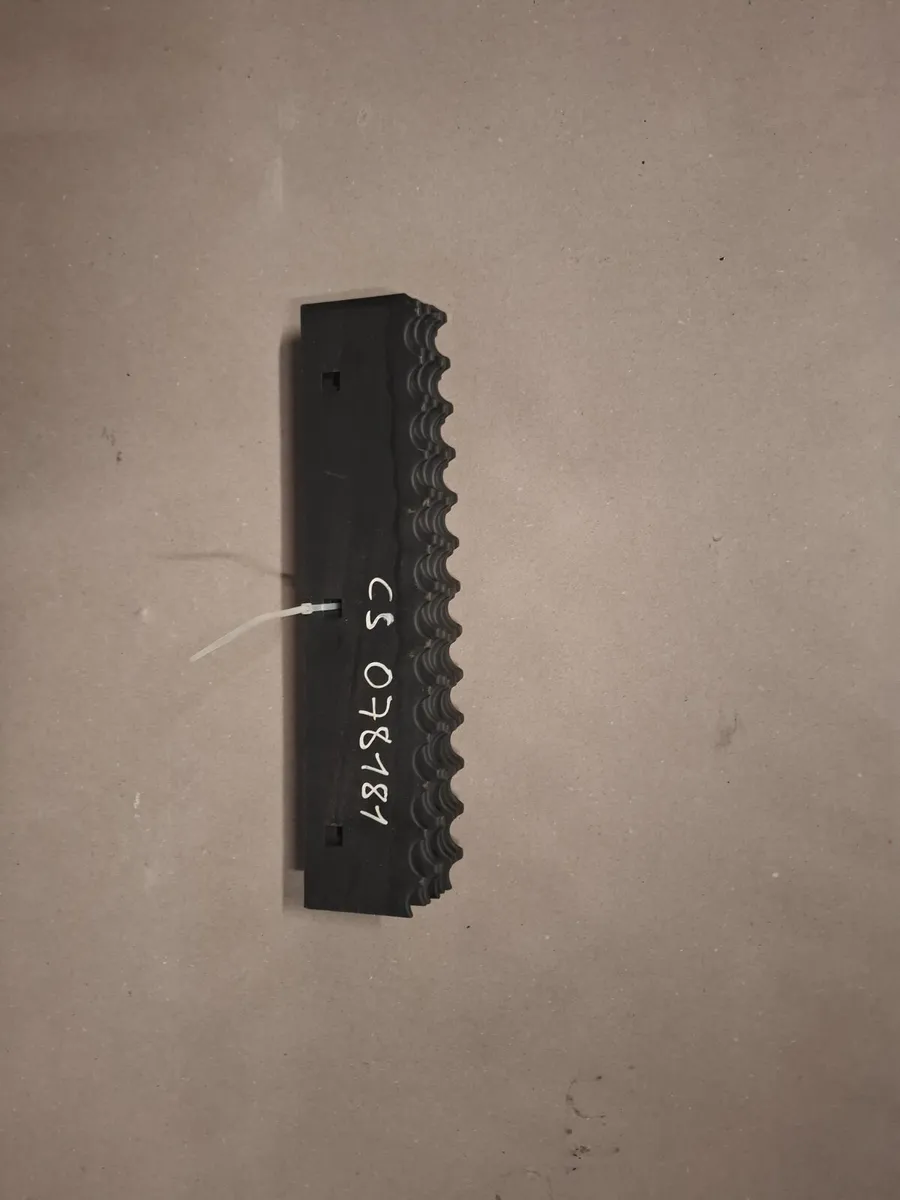 Class (set of blower paddles serrated)