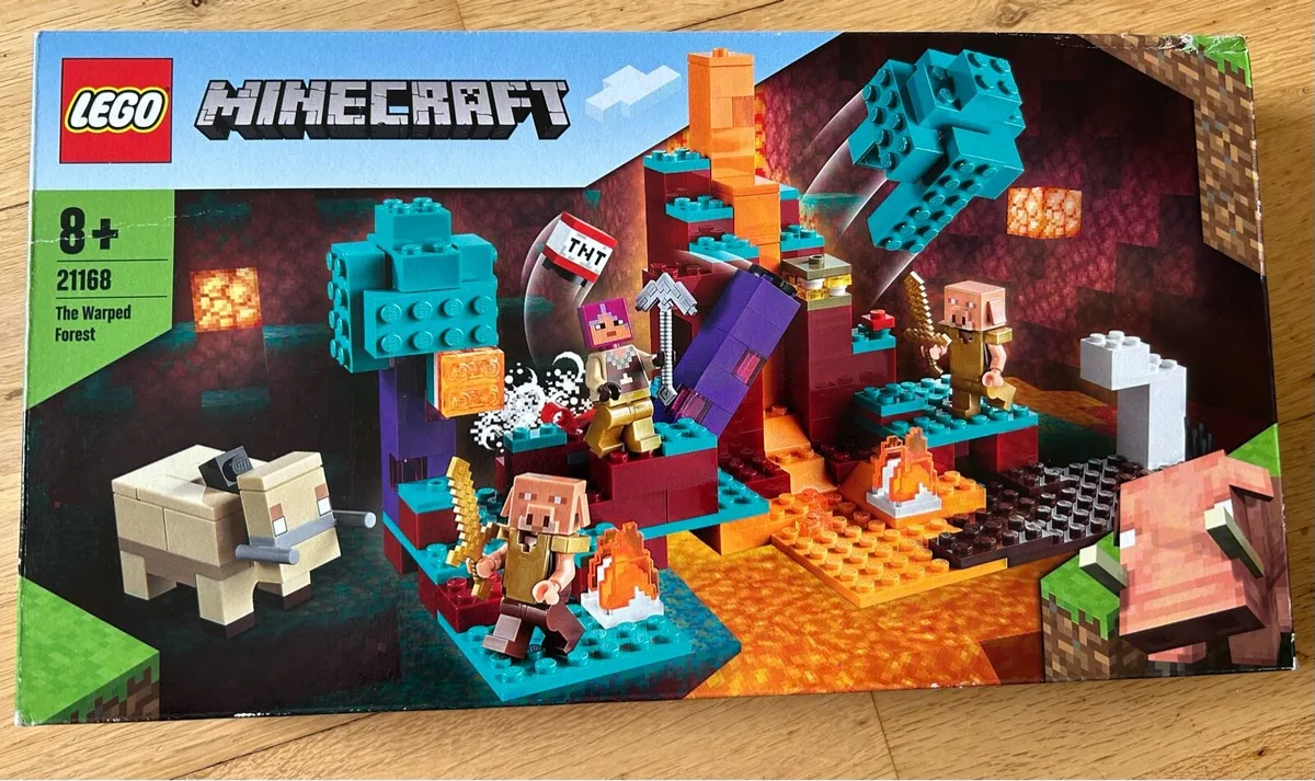 Lego Minecraft - The Warped Forest - 21168 - Image 1