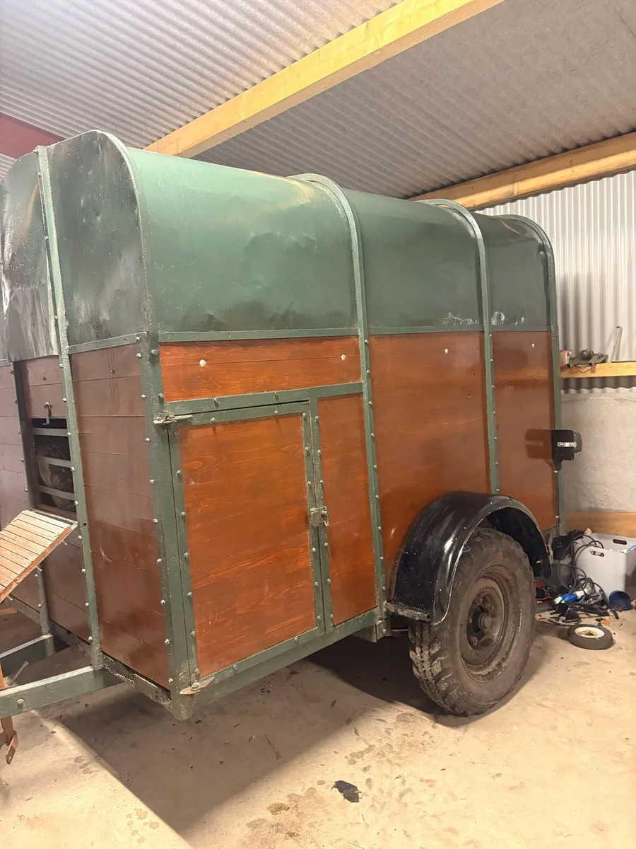 McCauley cattle trailer - Image 1