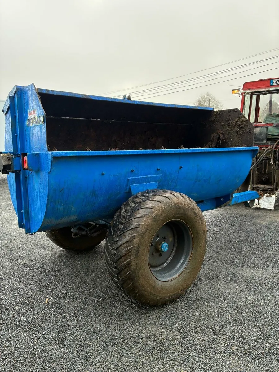 Dung spreader - Image 2