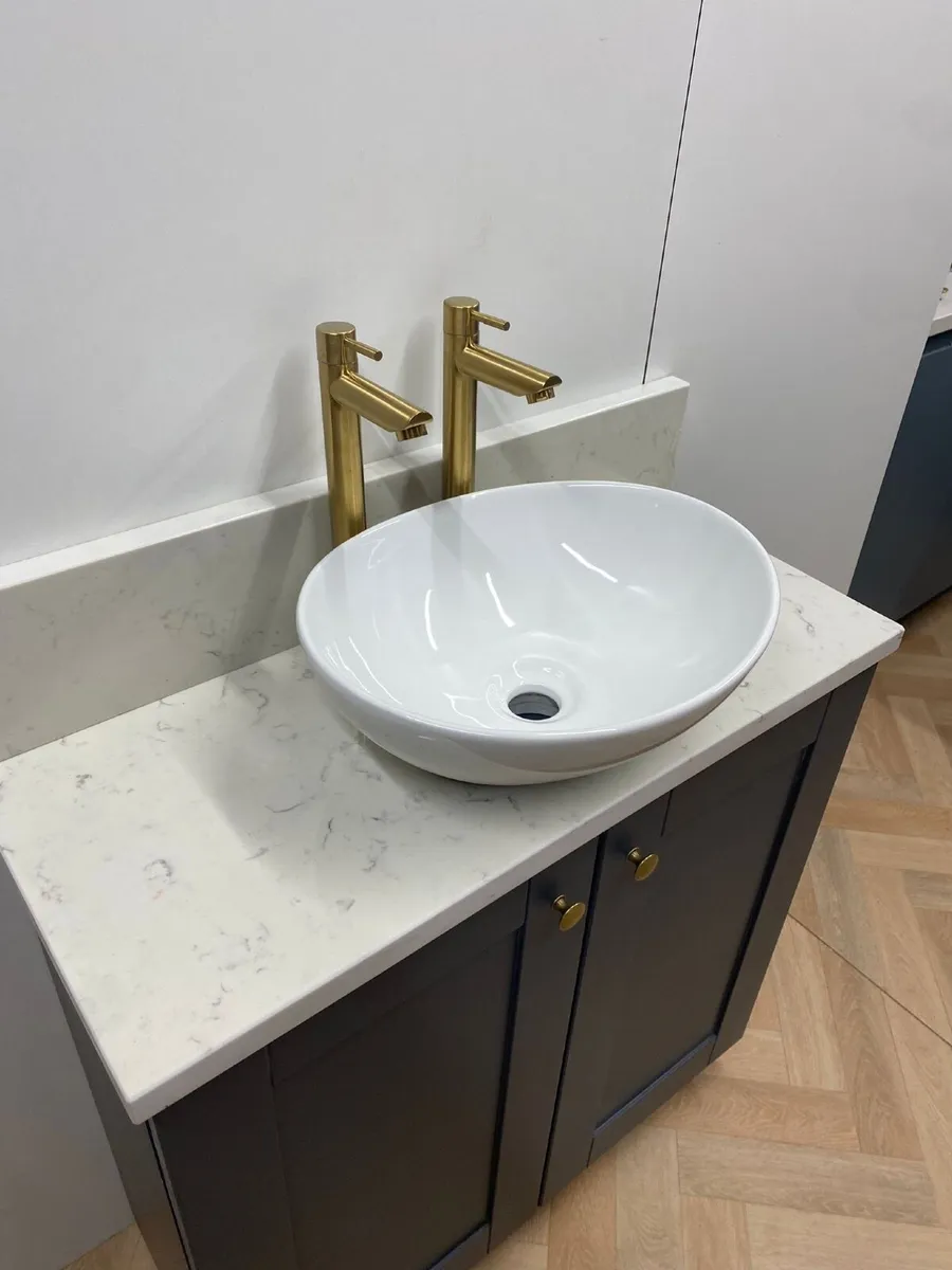 Bathroom vanity unit - Image 3
