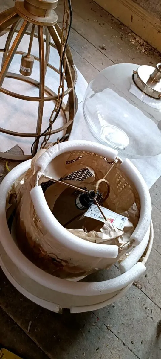 Light fitting - Image 3