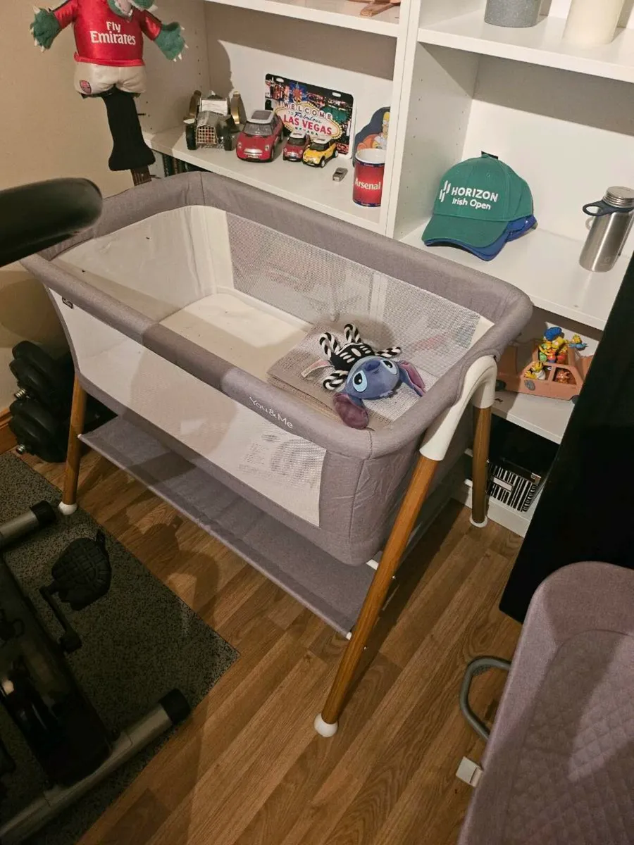 Crib and Rocker - Image 1