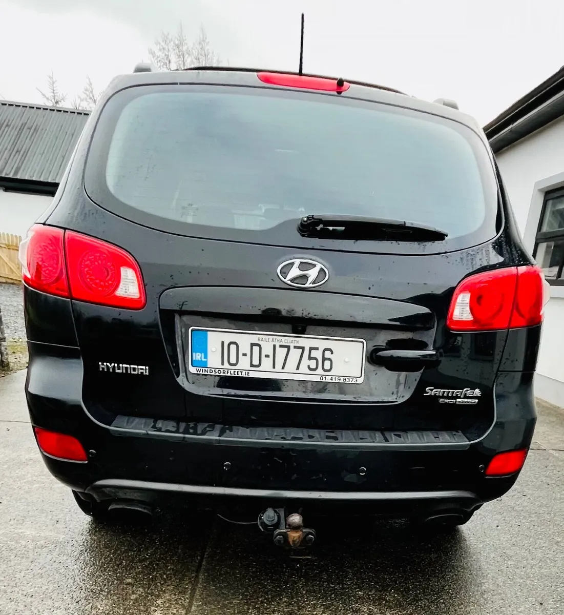 Hyundai Santa Fe 2010 - Image 2