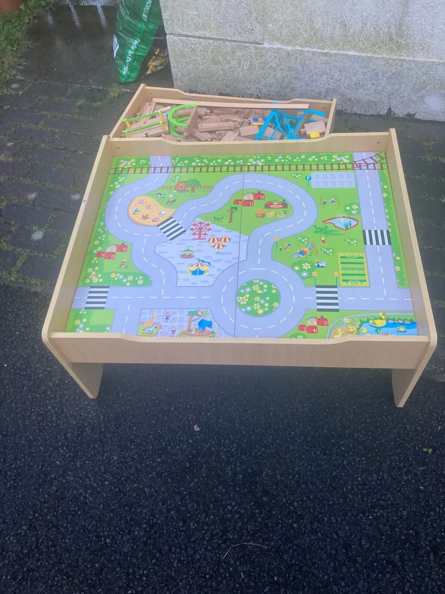 Train rally play table - Image 1