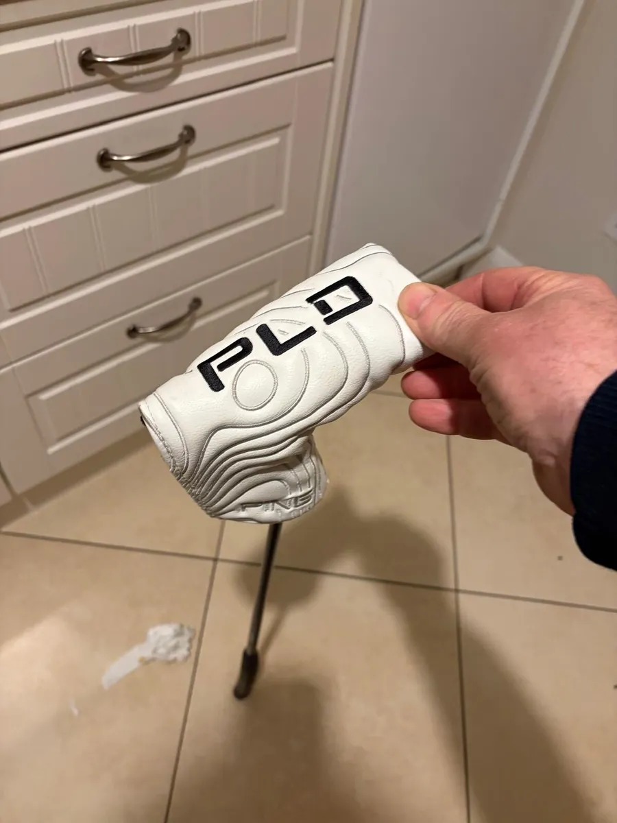Golf Putter - Image 2