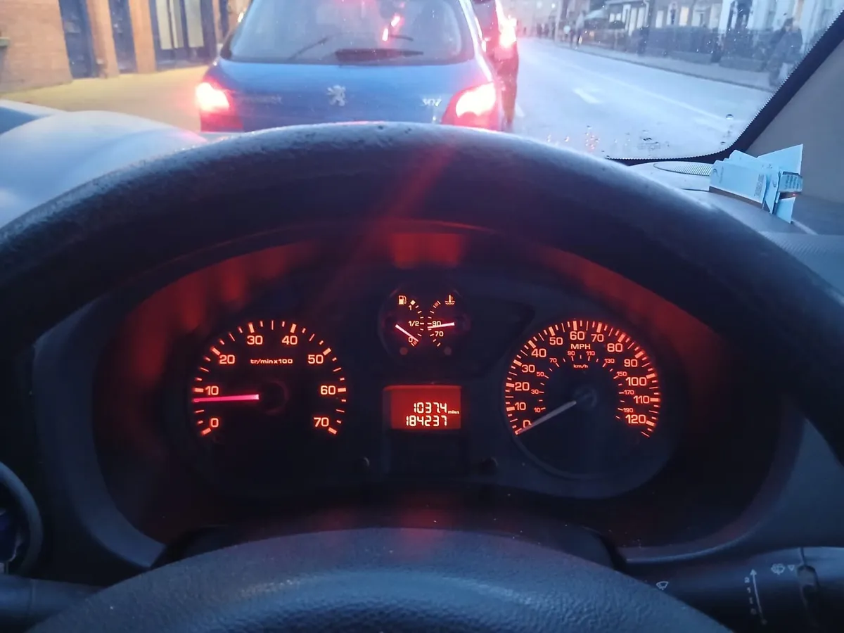 Peugeot Partner Van - Image 4