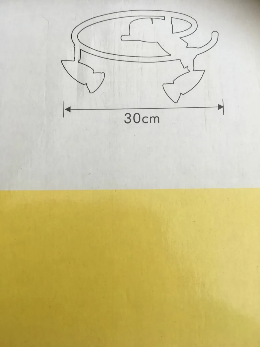 BRAND NEW in Box 3 Way Ceiling Light - Image 2