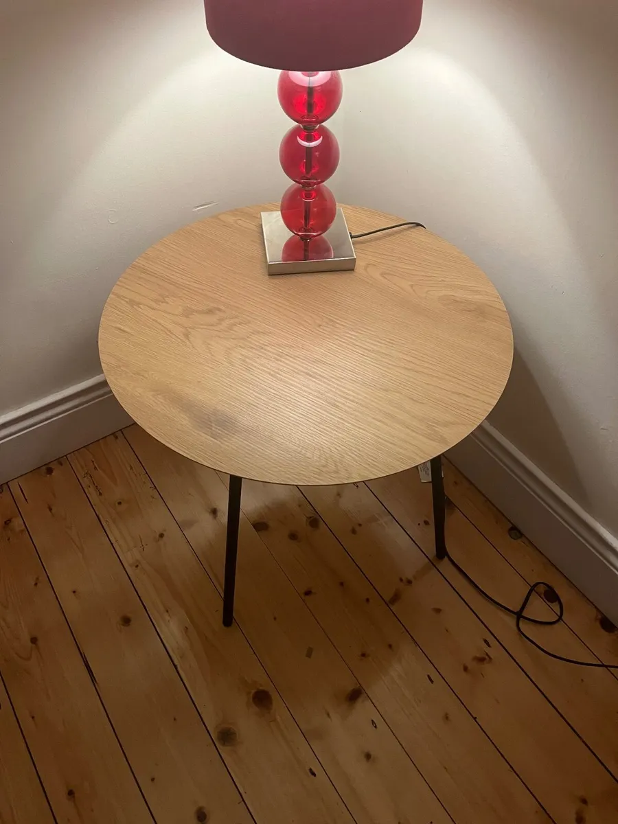 Lamp table